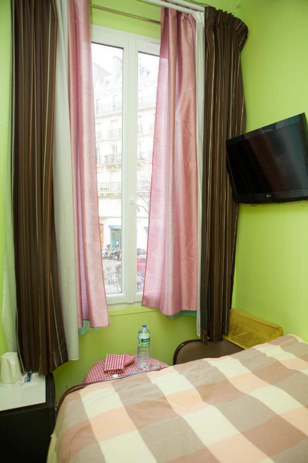 Bed and Breakfast Club246 Paris Saint Martin Zewnętrze zdjęcie